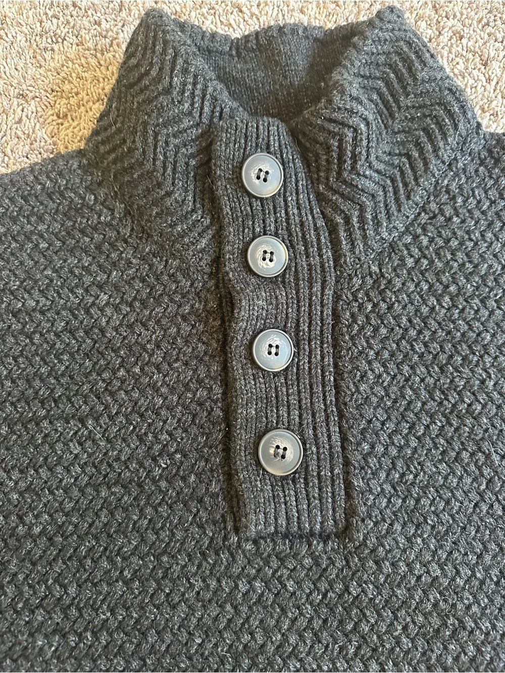 Scott Bro’s Gray Knit Sweater -Men’s
